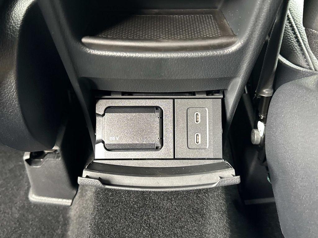 new 2025 Mercedes-Benz GLB 250 car, priced at $51,095