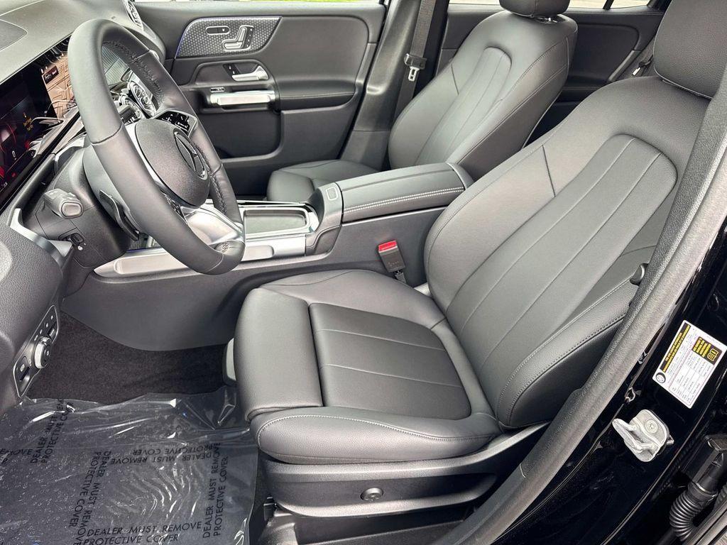 new 2025 Mercedes-Benz GLB 250 car, priced at $51,095