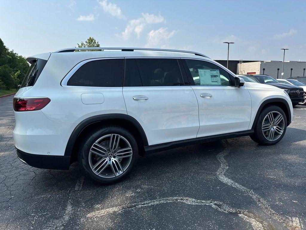 new 2025 Mercedes-Benz GLS 450 car, priced at $91,775
