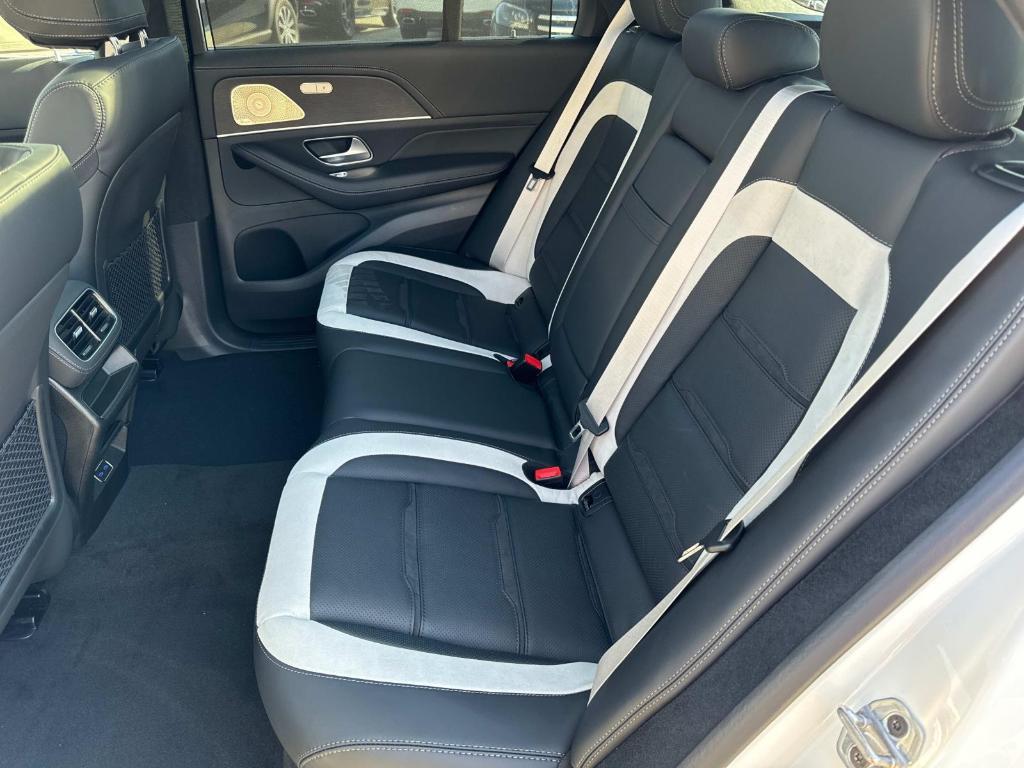 new 2025 Mercedes-Benz AMG GLE 63 car, priced at $142,100