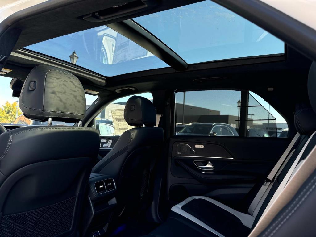 new 2025 Mercedes-Benz AMG GLE 63 car, priced at $142,100