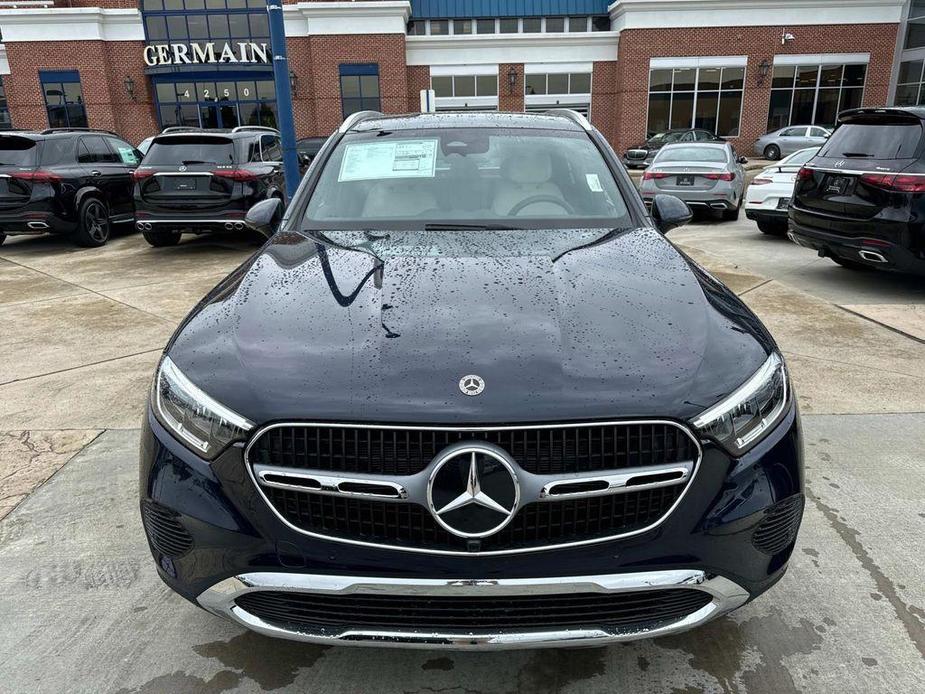 new 2024 Mercedes-Benz GLC 300 car