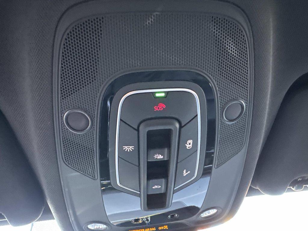 used 2022 Audi Q7 car