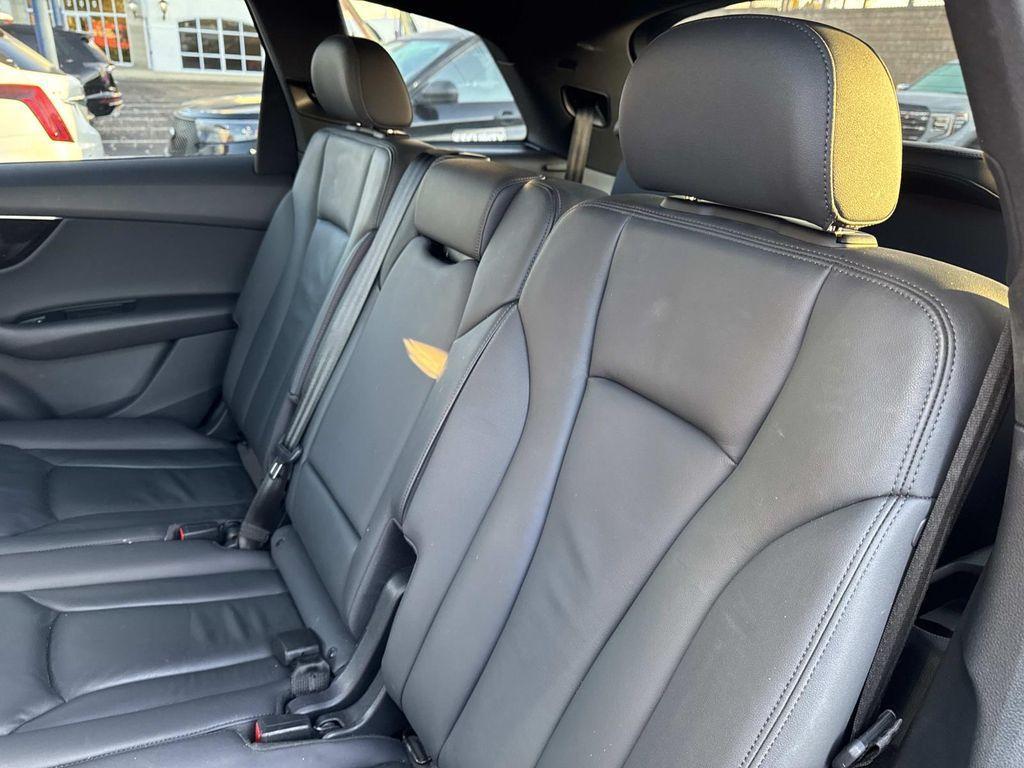 used 2022 Audi Q7 car