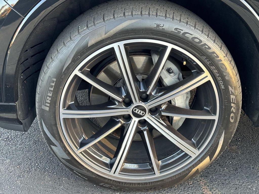 used 2022 Audi Q7 car