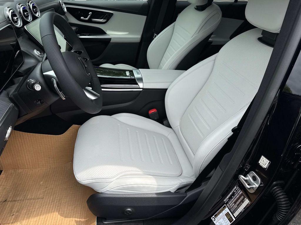 new 2025 Mercedes-Benz GLC 300 car