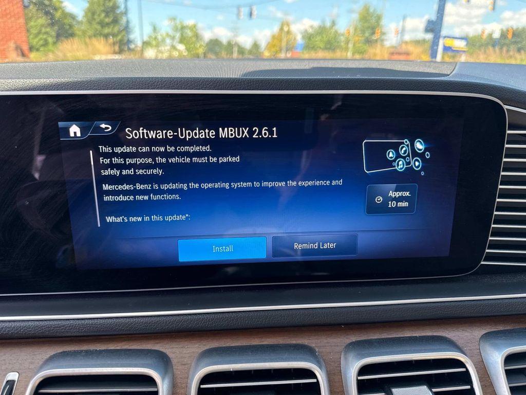 used 2024 Mercedes-Benz GLE 350 car, priced at $62,364