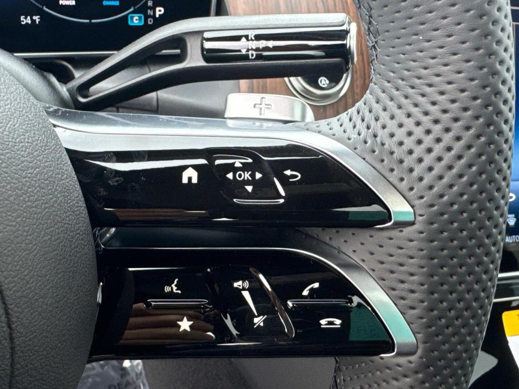 new 2026 Mercedes-Benz GLC 300 car, priced at $62,390