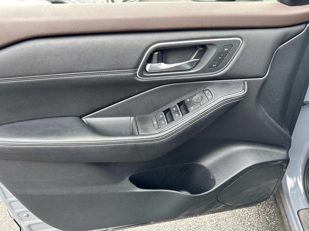 used 2021 Nissan Rogue car, priced at $21,609