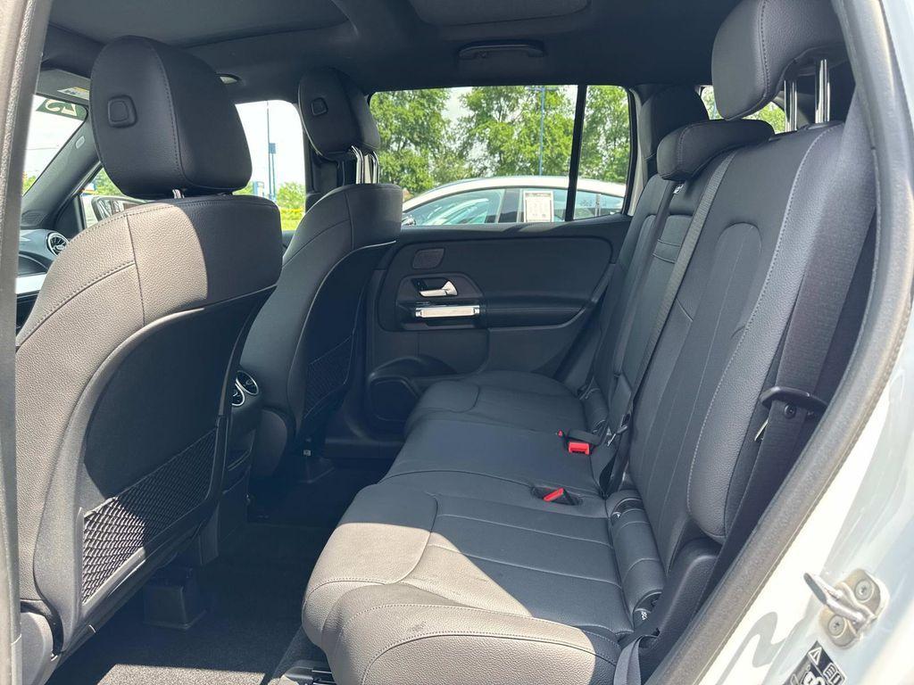 used 2025 Mercedes-Benz GLB 250 car, priced at $45,326