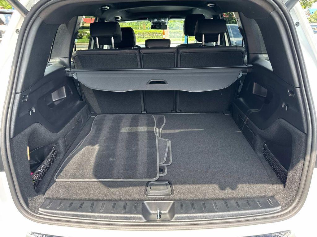 used 2025 Mercedes-Benz GLB 250 car, priced at $45,326