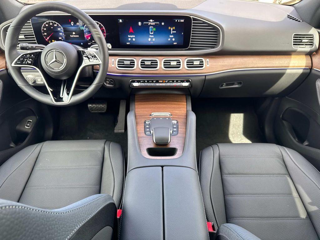 new 2025 Mercedes-Benz GLE 450 car, priced at $84,910