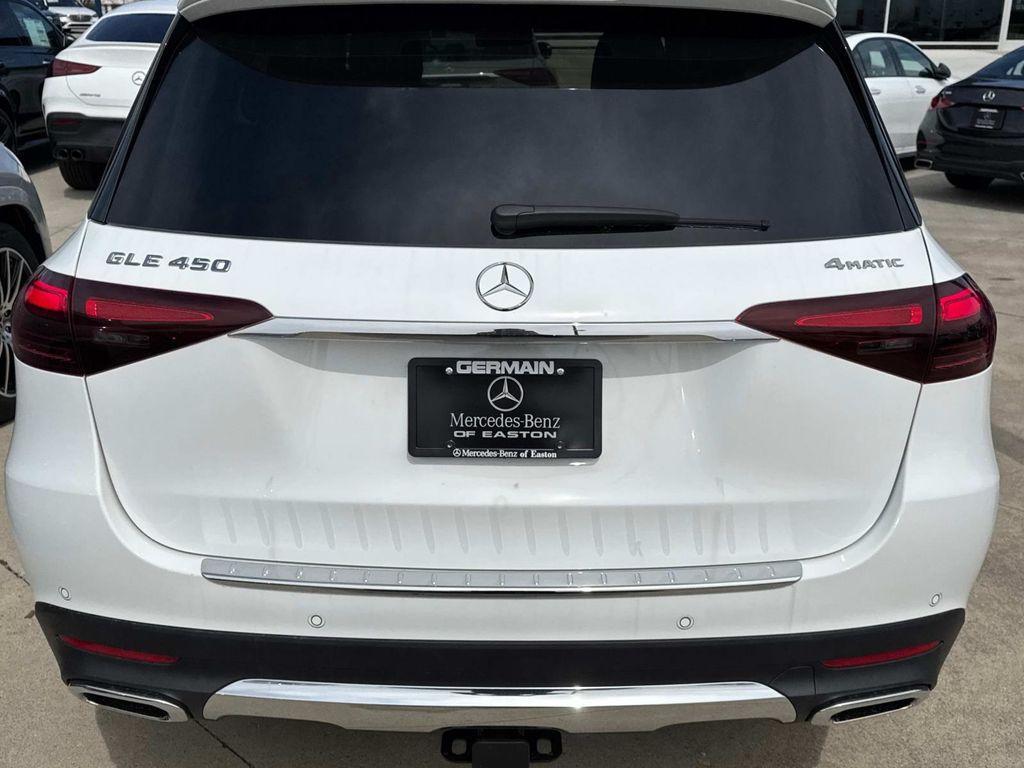 new 2025 Mercedes-Benz GLE 450 car, priced at $84,910