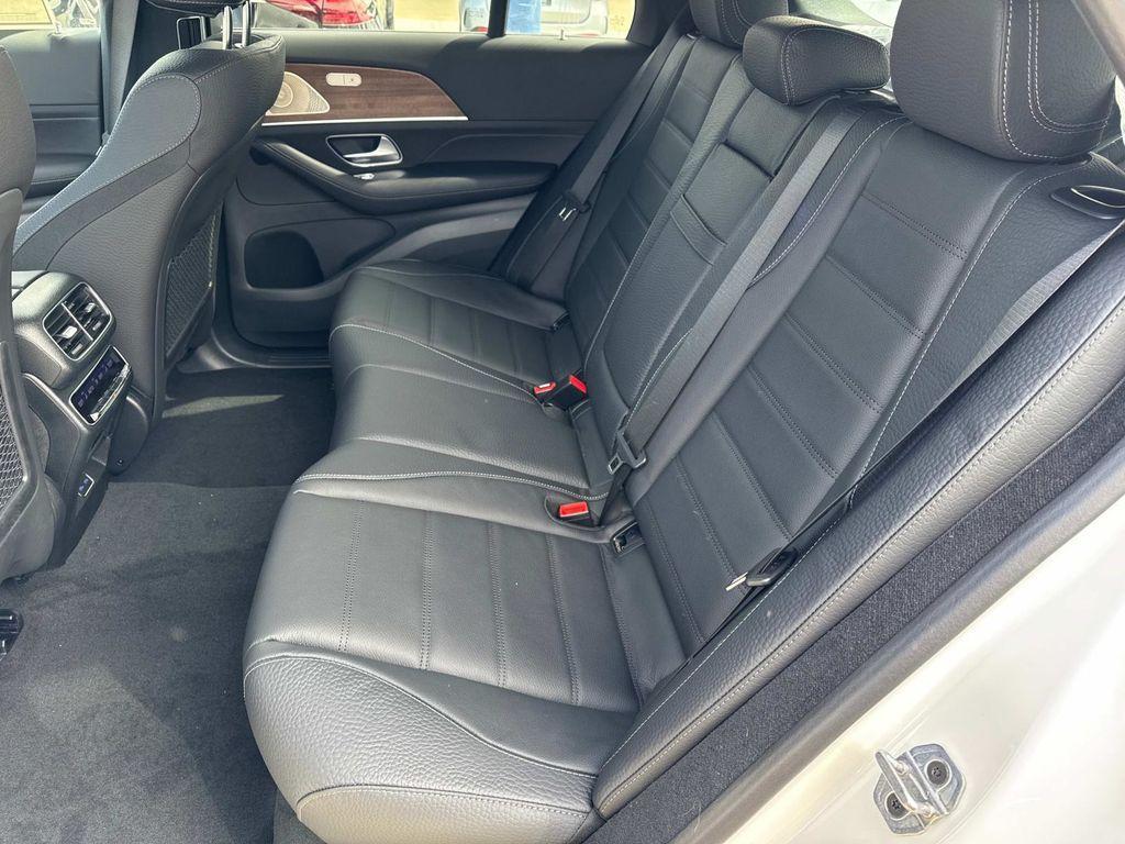 new 2025 Mercedes-Benz GLE 450 car, priced at $84,910