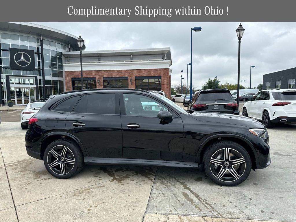 new 2025 Mercedes-Benz GLC 300 car