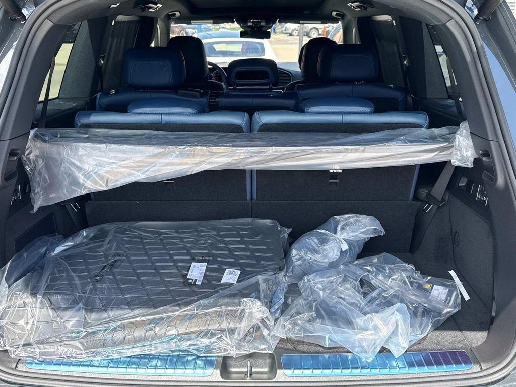 new 2025 Mercedes-Benz GLS 580 car, priced at $147,200