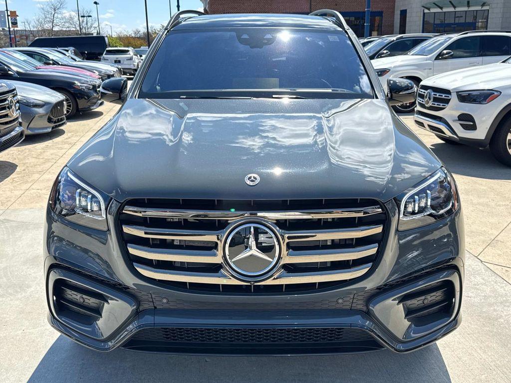 new 2025 Mercedes-Benz GLS 580 car, priced at $147,200