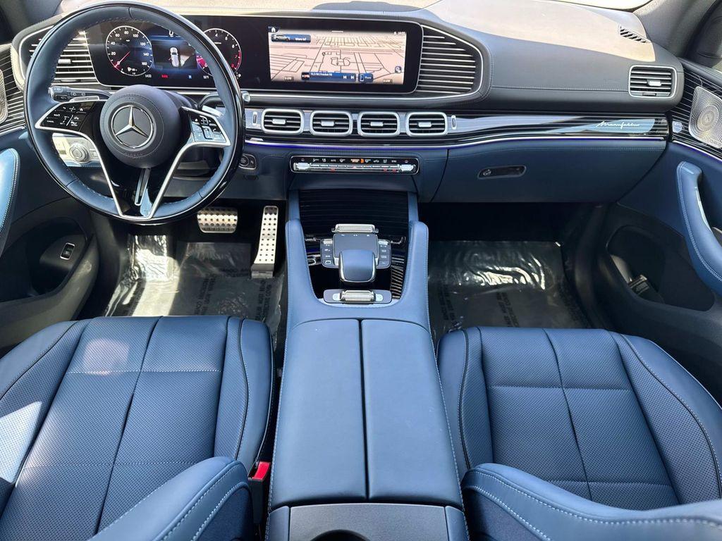 new 2025 Mercedes-Benz GLS 580 car, priced at $147,200