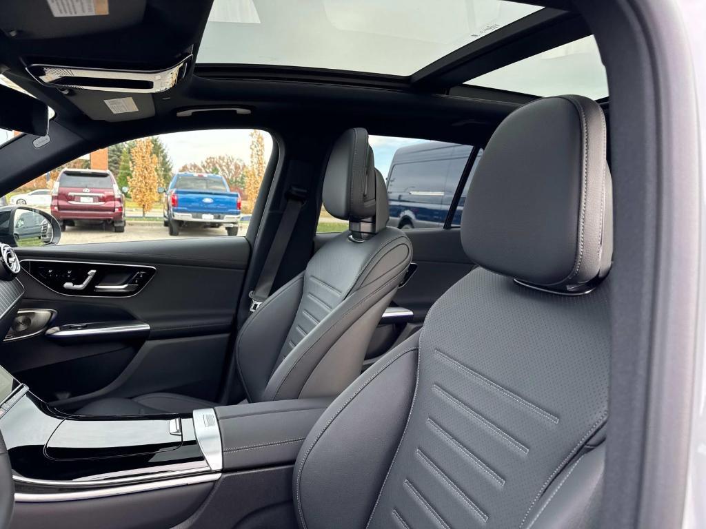 new 2026 Mercedes-Benz GLC 300 car, priced at $66,025