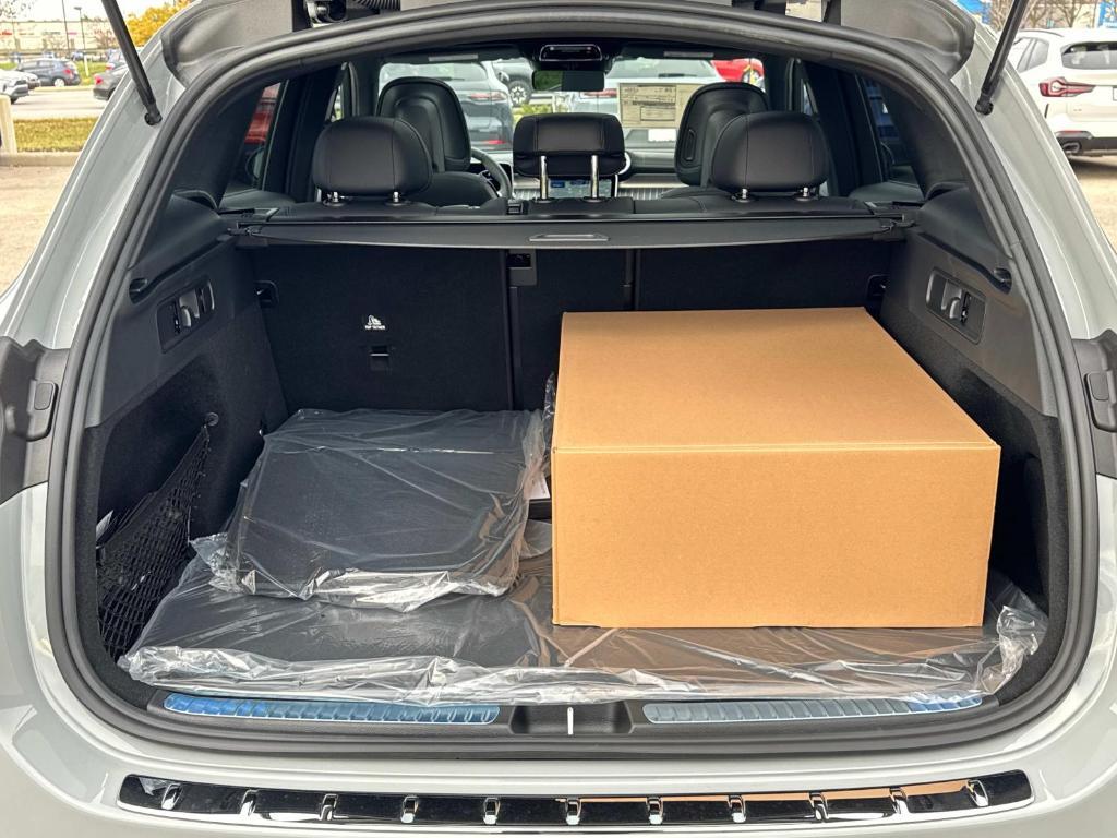 new 2026 Mercedes-Benz GLC 300 car, priced at $66,025