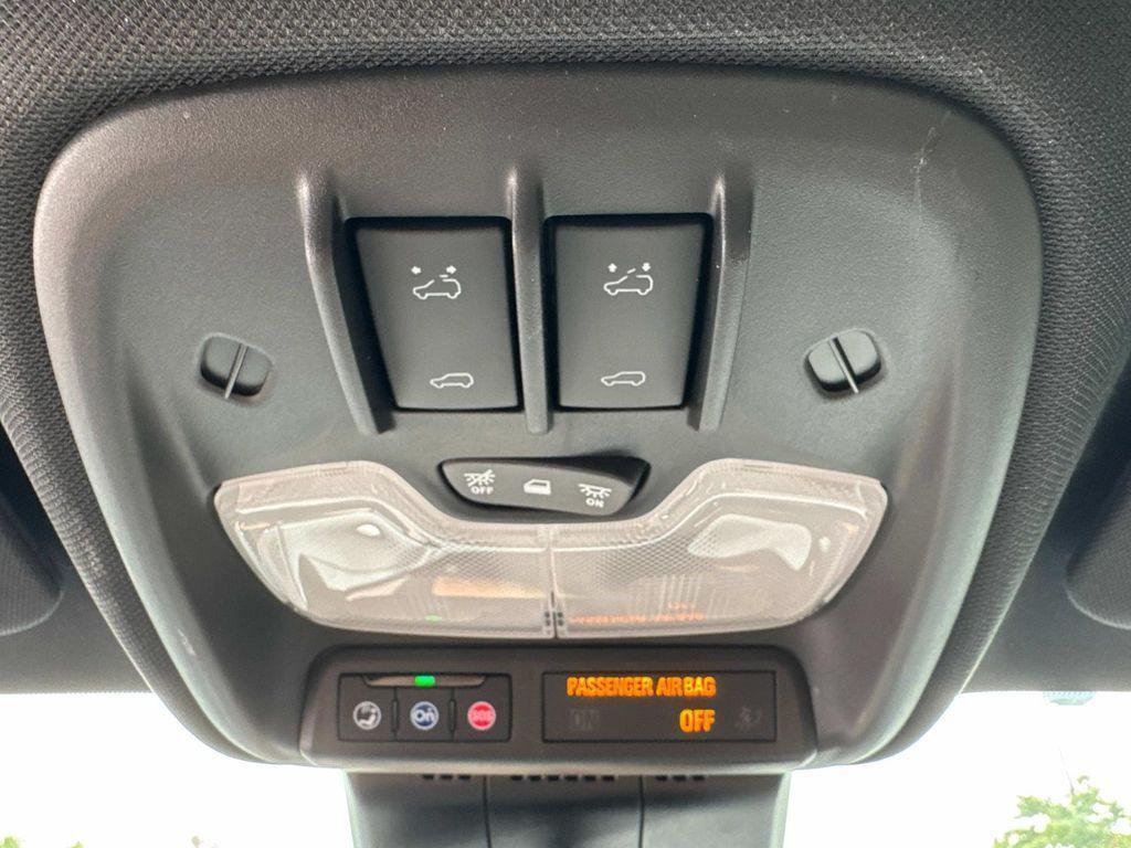 used 2024 GMC Canyon car, priced at $48,391