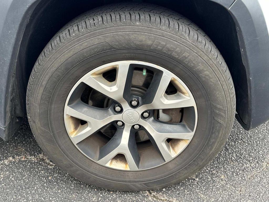 used 2018 Jeep Cherokee car, priced at $17,592