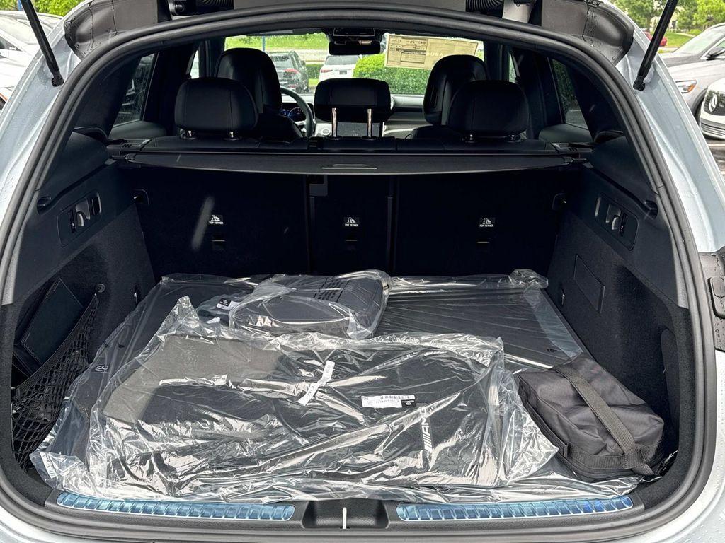 new 2025 Mercedes-Benz GLC 350e car, priced at $74,115
