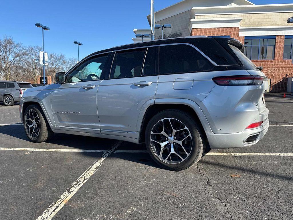 used 2022 Jeep Grand Cherokee car, priced at $46,019