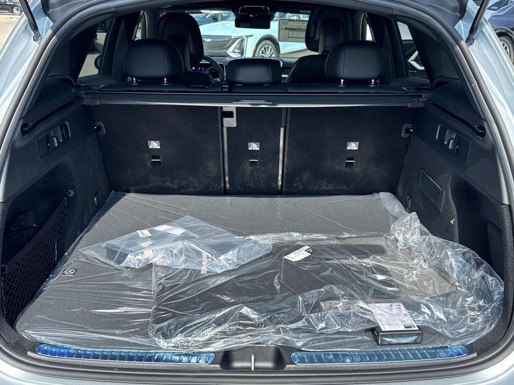 new 2025 Mercedes-Benz GLC 300 car, priced at $68,430