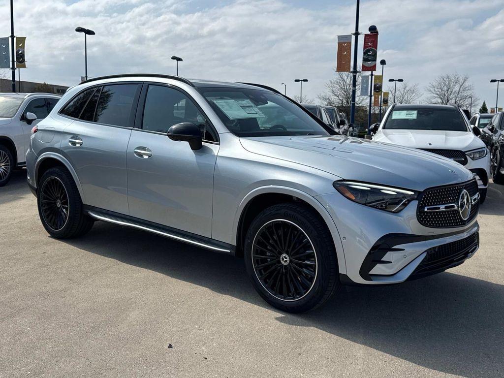 new 2025 Mercedes-Benz GLC 300 car, priced at $68,430