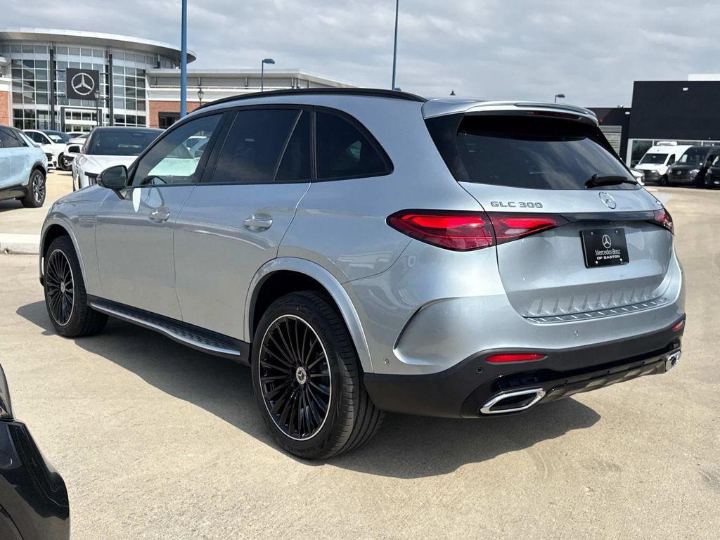 new 2025 Mercedes-Benz GLC 300 car, priced at $68,430