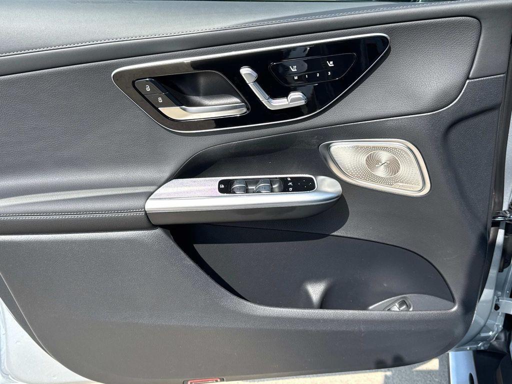 new 2025 Mercedes-Benz GLC 300 car, priced at $68,430