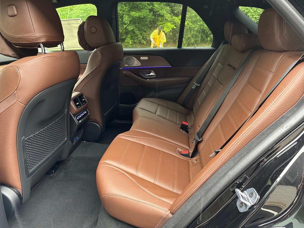 new 2025 Mercedes-Benz GLE 450 car, priced at $94,660