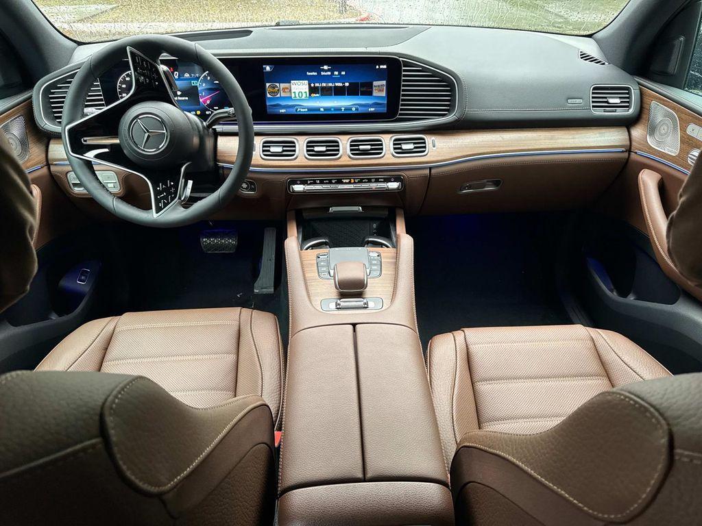new 2025 Mercedes-Benz GLE 450 car, priced at $94,660