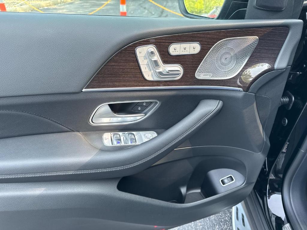 new 2026 Mercedes-Benz GLE 450 car, priced at $88,710