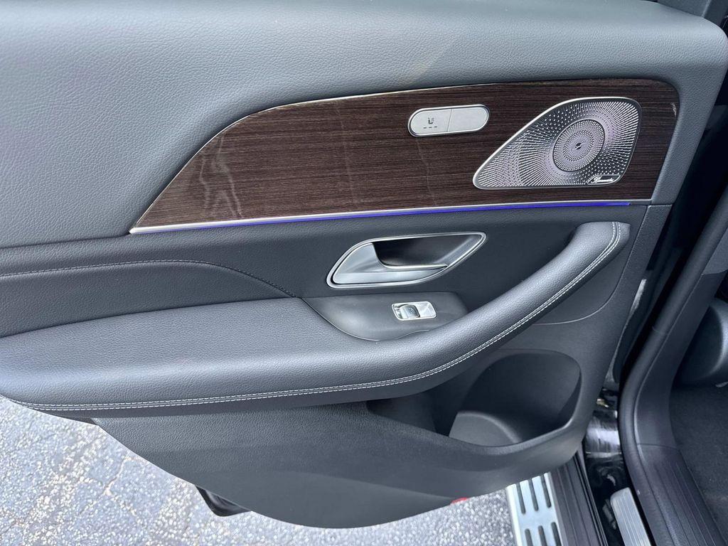 new 2026 Mercedes-Benz GLE 450 car, priced at $88,710