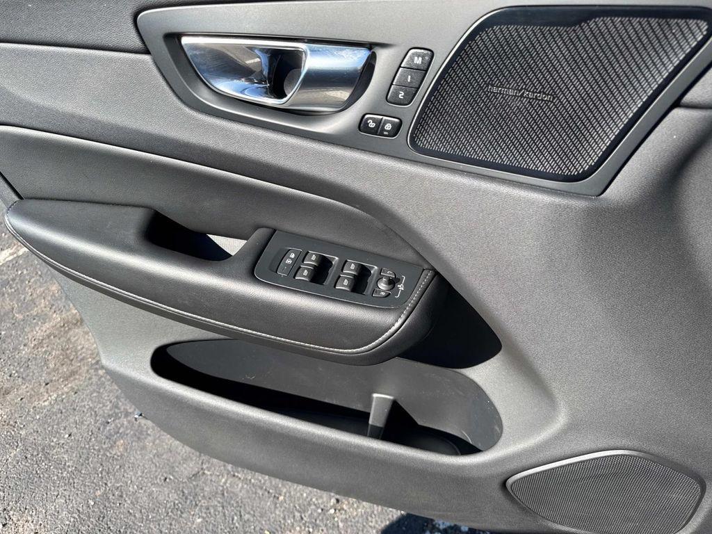 used 2021 Volvo XC60 Recharge Plug-In Hybrid car, priced at $32,121