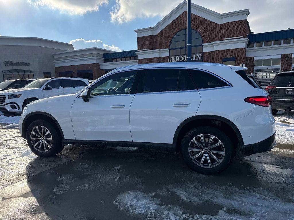 used 2024 Mercedes-Benz GLC 300 car, priced at $45,379