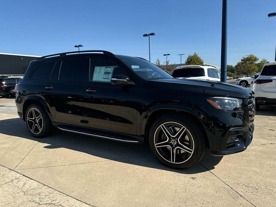 new 2025 Mercedes-Benz GLS 450 car