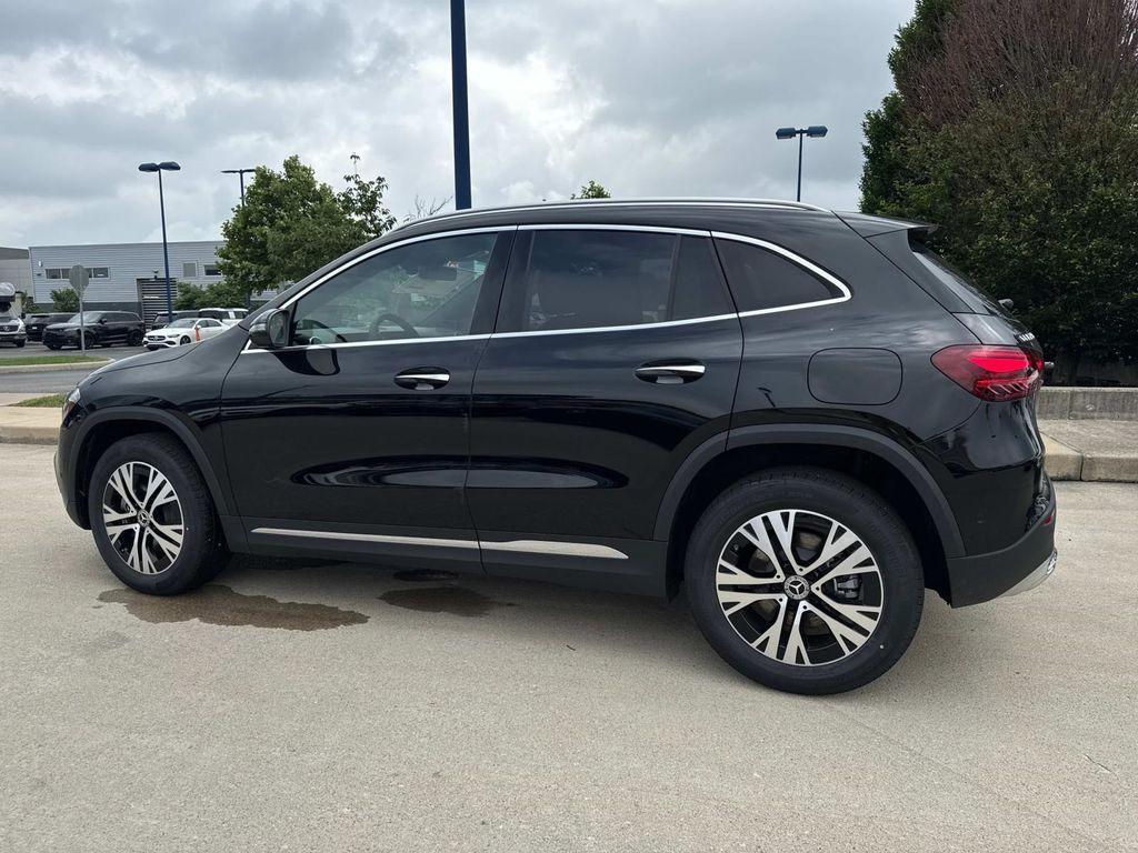 new 2025 Mercedes-Benz GLA 250 car, priced at $47,295