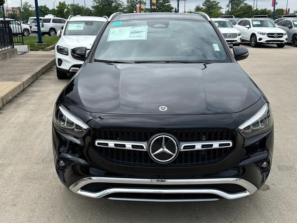 new 2025 Mercedes-Benz GLA 250 car, priced at $47,295