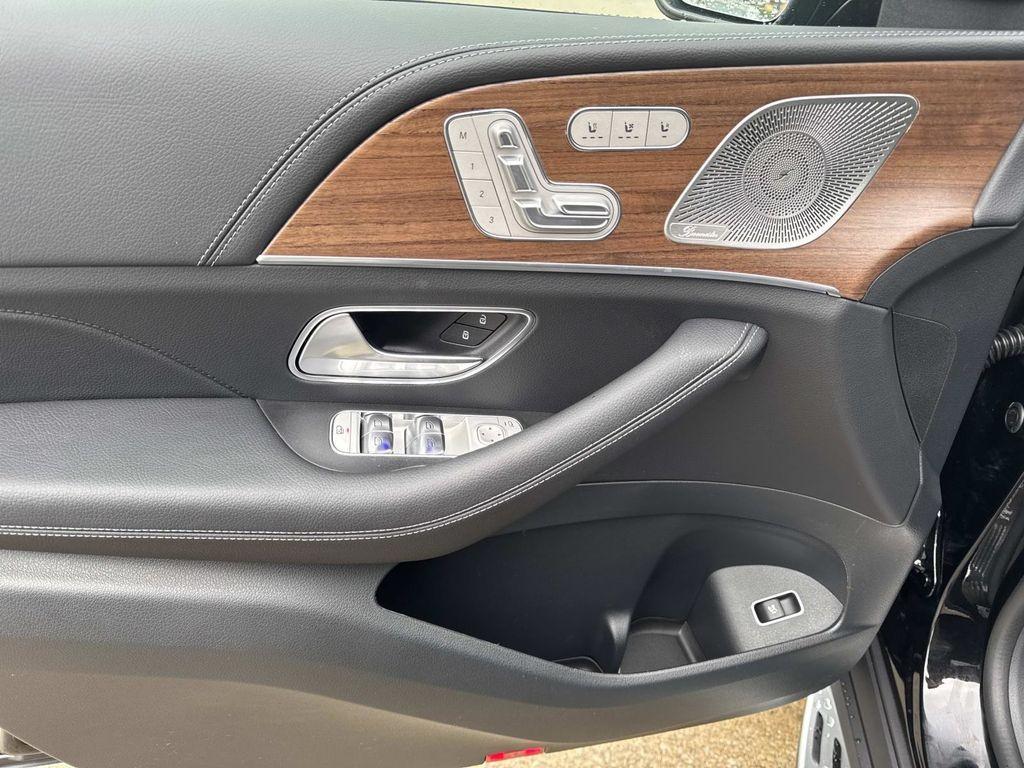 new 2026 Mercedes-Benz GLE 580 car, priced at $107,690