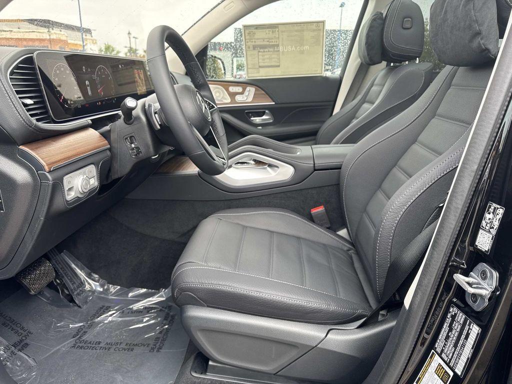 new 2026 Mercedes-Benz GLE 580 car, priced at $107,690