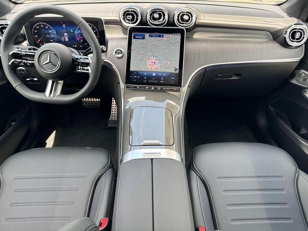 new 2025 Mercedes-Benz GLC 300 car, priced at $61,095