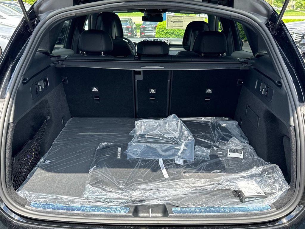 new 2025 Mercedes-Benz GLC 300 car, priced at $61,095