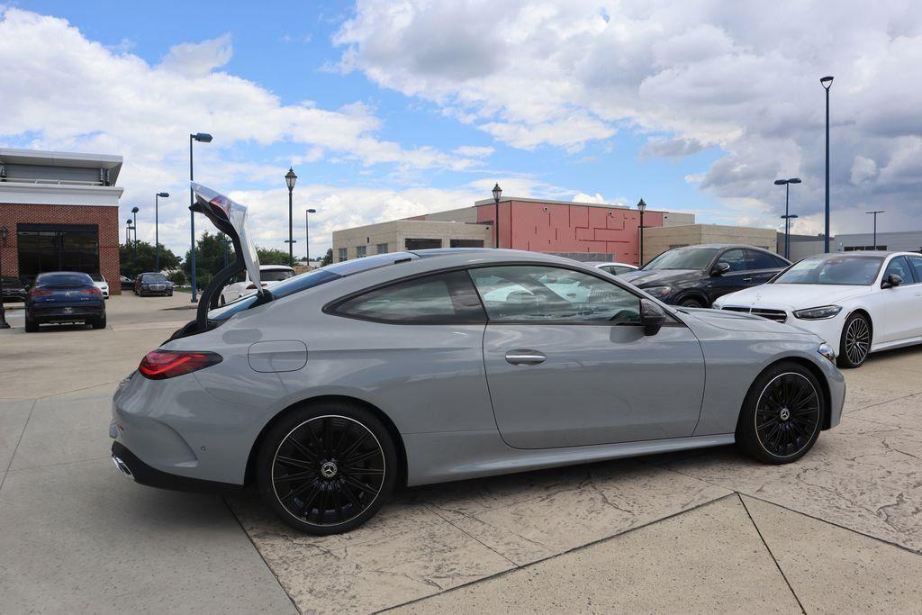 new 2024 Mercedes-Benz CLE 300 car