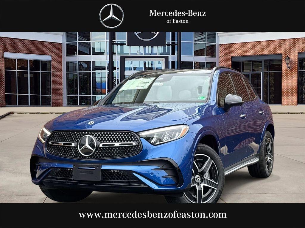 new 2025 Mercedes-Benz GLC 300 car