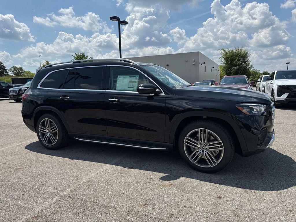new 2025 Mercedes-Benz GLS 450 car, priced at $100,980