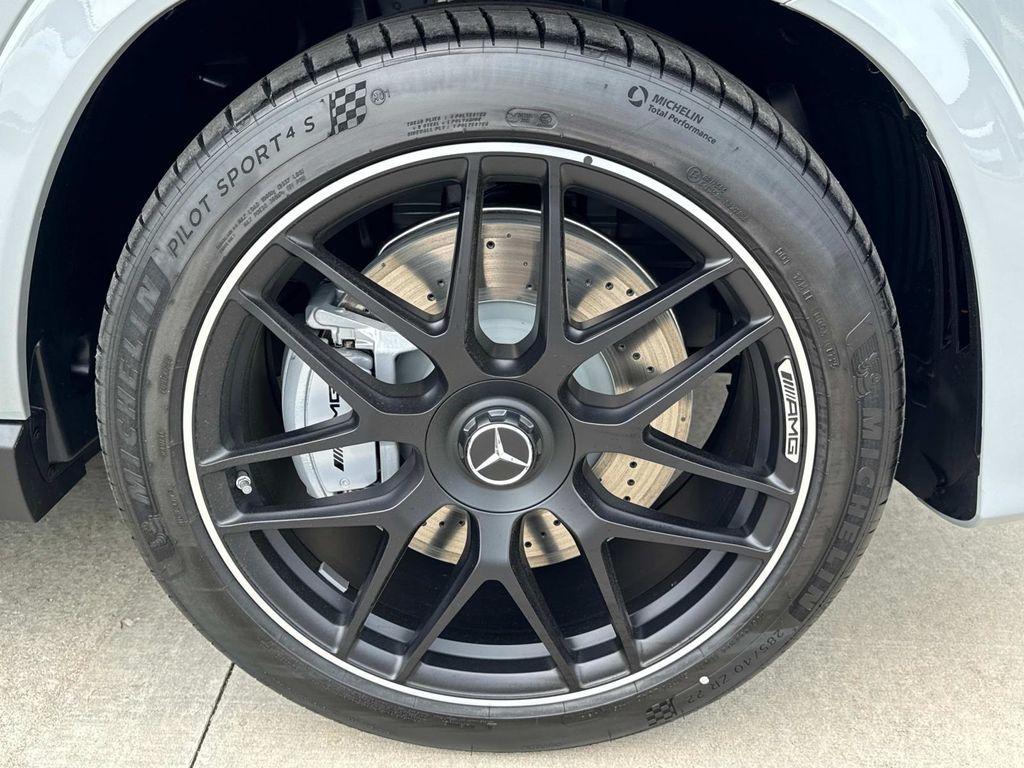 new 2025 Mercedes-Benz AMG GLE 53 car, priced at $111,300