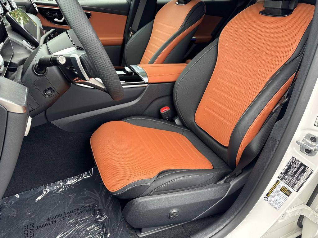 new 2025 Mercedes-Benz GLC 300 car